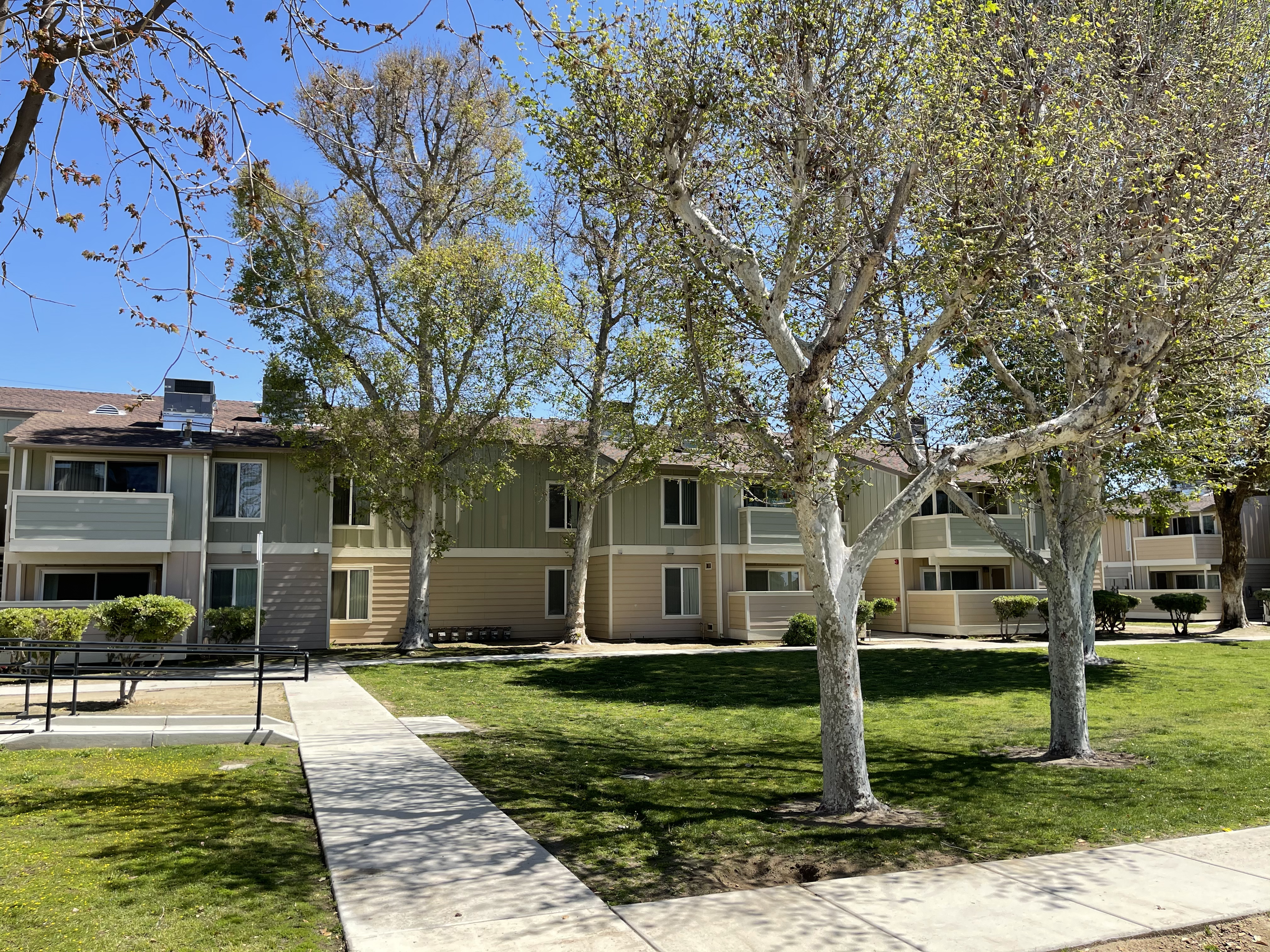 Tulare Arms Apartments